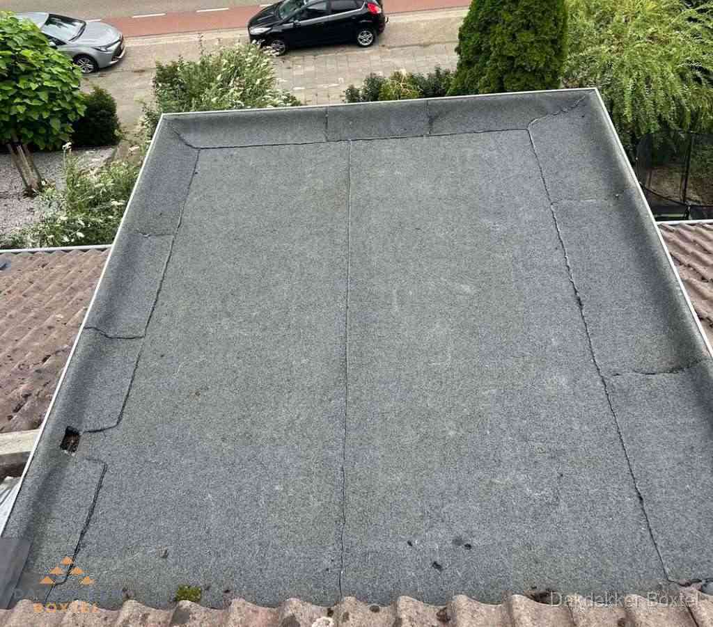 Dakbedekking schuur met bitumen in Boxtel